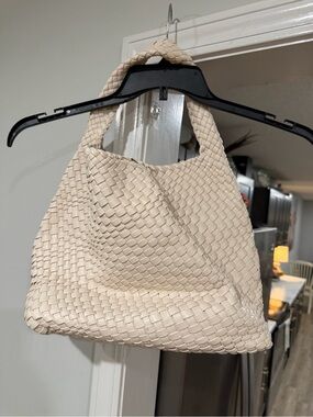 Woven Beige Shoulder Bag - Unbranded